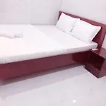Khách sạn Aurora