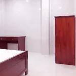 Khách sạn Aurora